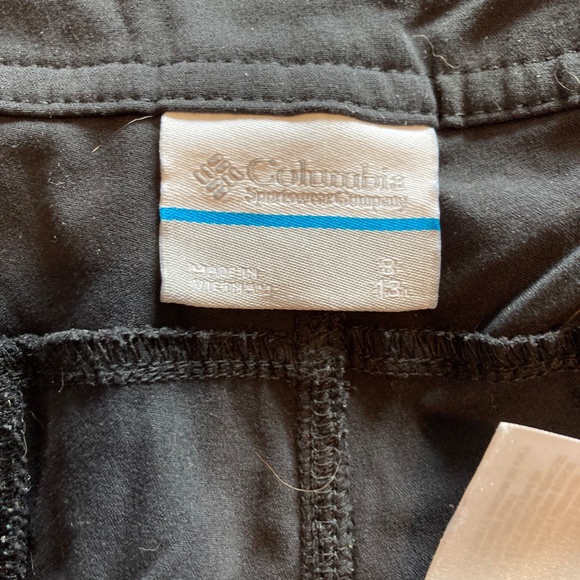 Columbia Women's Anytime Outdoor Long Shorts in Black - Picture 4 of 6